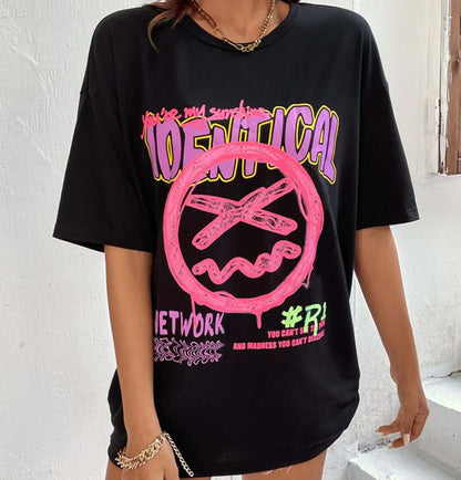 Identical - Oversized black tee